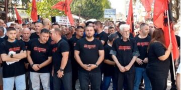 ‘Të shtypur po, të nënshtruar jo’! Shqiptarët në Bujanoc protestojnë kundër Vuçiç