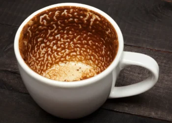 A mund të lexoni kafe? Ja çfarë duhet të dini