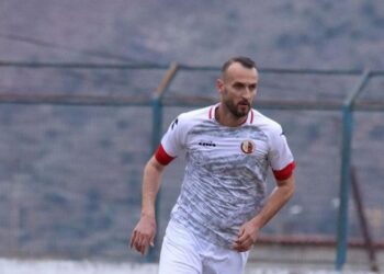 Si kurrë më parë/ Ish-futbollisti tregon anën e tij romantike