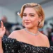 Florence Pugh thyen heshtjen për komentet ‘e këqija’ për peshën e saj