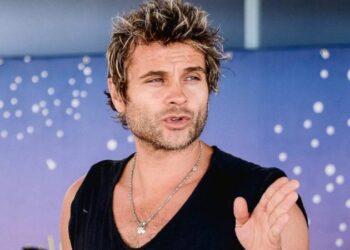 Ndjekësi e ngatërron me këngëtarin, ja si përgjigjet Ilir Shaqiri