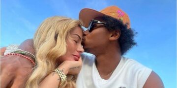 Urimi i veçantë i Adeyemit për Loredanën në shqip: Të dua më së shumti, nuse!