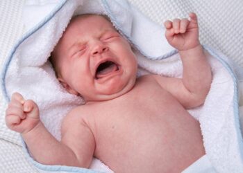 E pazakontë në Korçë, 14-vjeçarja bëhet nënë