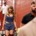 Taylor Swift është kritikuar për veshjen që kushton mbi 60,000 dollarë,pse vallë?