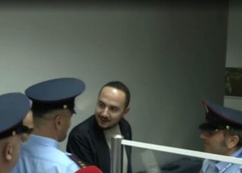 Vetdorëzohet Ervin Salianji, do ta vuajë dënimin në burgun e Fierit