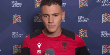 Asllani pas triumfit kuqezi: Manajn e kam shok, por më mërziti në fushë!