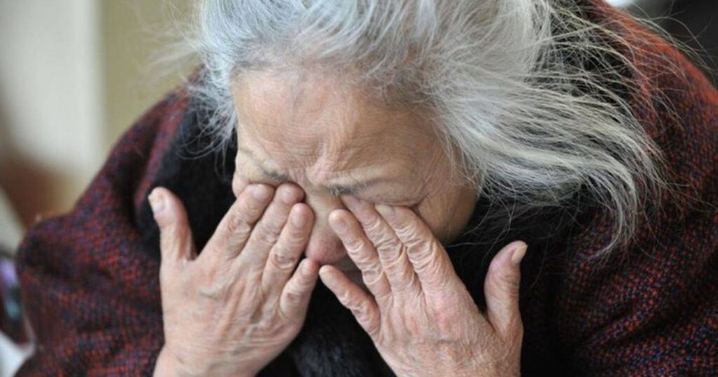 E rëndë në Shkodër/ Nusja dhunon vjehrrën 82-vjeçare, dëshmia: Më mbuloi me gjak