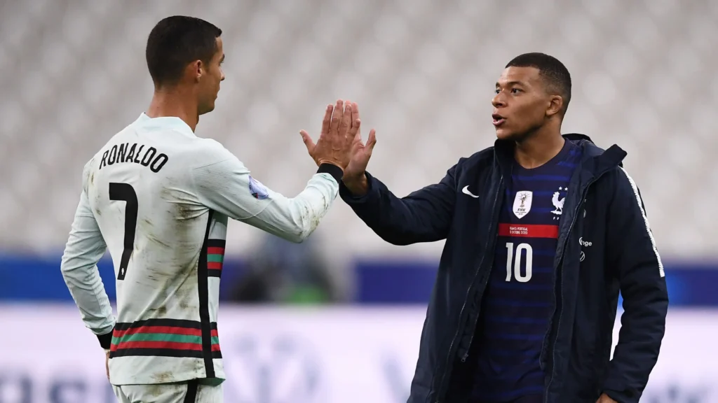 Krahasimi me Ronaldon, Mbappe:Të gjithë e dinë vlerësimin për të, por unë jam Kylian
