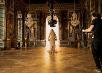 Kthimi i artë i Rihanna-s! Tani fytyra më e re e J’adore