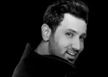 Ndërron jetë këngëtari dhe regjisori turk gjatë performancës live