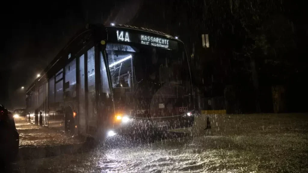 Moti i keq në Itali, një i vdekur dhe dy mijë të evakuar në Bolonja!
