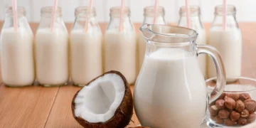 A ju ndihmon qumështi nëse vuani nga stomaku?