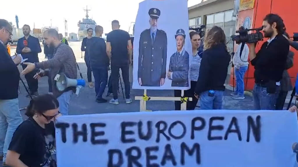 Mbërrijnë emigrantët e parë, nisin protestat në Lezhë: Po na bien në qafë