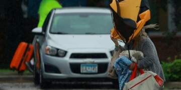 “Milton” arrin në Florida, 2 mln shtëpi dhe biznese pa energji, mijëra të evakuuar