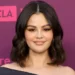 Selena Gomez zbulon se çfarë e bën të ndihet “më e bukur”