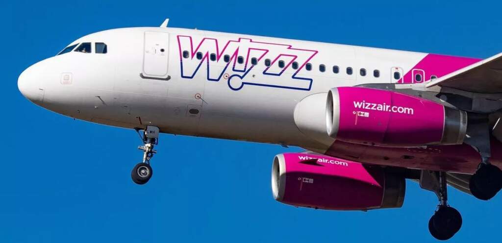 WizzAir sorollat 2 avionë në ajër më shumë se 1 orë, i devijon në Shkup