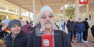 Shqiptarët e Kosovës dhe Maqedonisë: Për ne Vlora është Meka jonë!