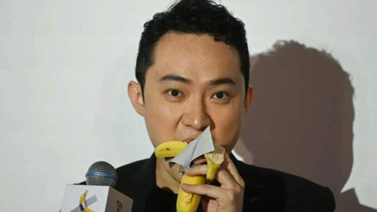 Sipërmarrësi ha bananen e veprës së artit të blerë për 6.2 milionë dollarë