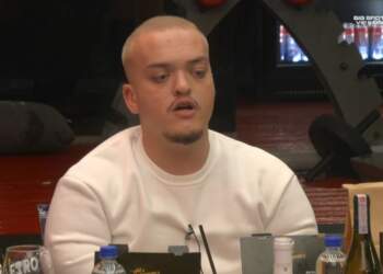 “Pse i ngacmon vajzat kur je fetar?”/ Burimi zihet ‘ngushtë’ nga pyetja