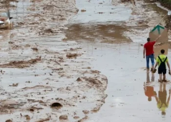 Rritet frikshëm numri i viktimave nga përmbytjet në Spanjë