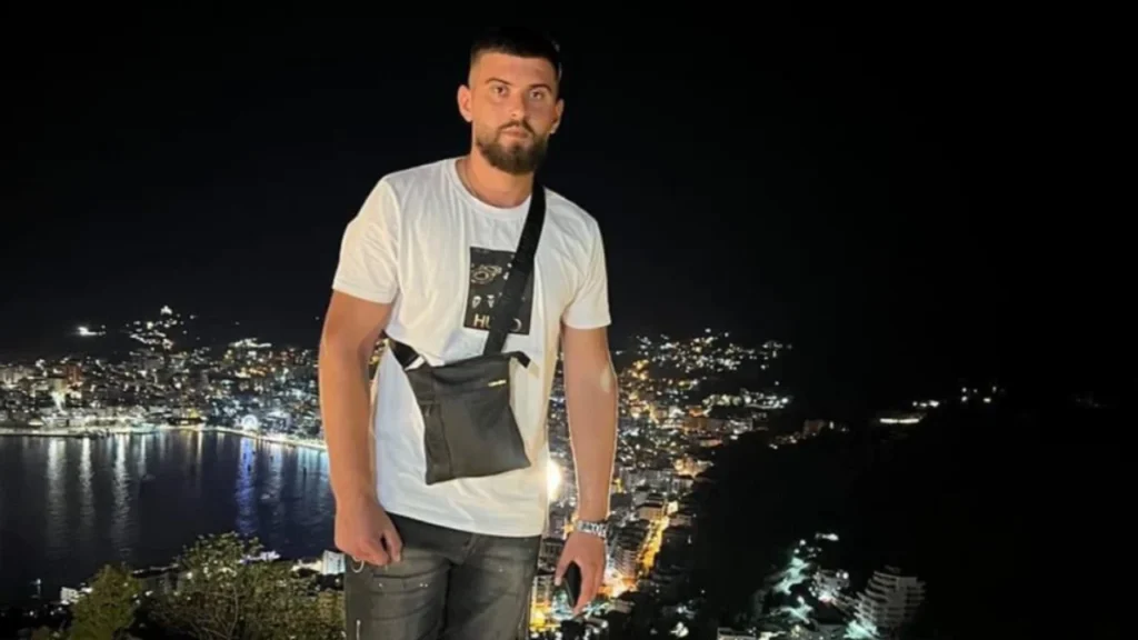 Ndërron jetë tragjikisht 21-vjeçari fierak, e përplasi makina teksa ecte me motorr