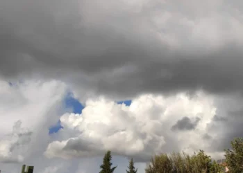 Reshje shiu dhe dëbore, temperaturat ulen në -1 gradë C