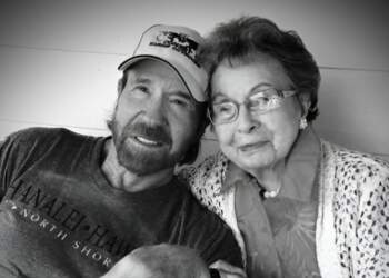 Chuck Norris në zi! Humb njeriun e zemrës