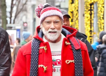 Arnold Schwarzenegger shqetëson fansat me pamjen e tij të re