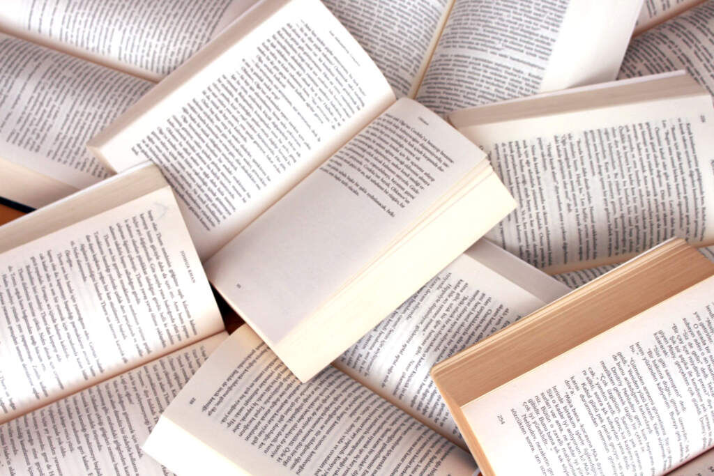 5 librat që duhet të lexoni gjatë festave të fundvitit