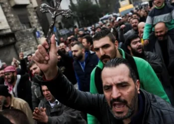 Shpërthejnë protestat në Siri pas djegies së pemës së Krishtlindjes