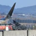 Tragjike në Korenë e Jugut/ Aeroplani përplaset në aeroport, 120 viktima