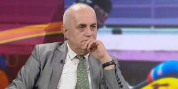 Gëzuar Vitin e Ri të gjithë atyre që nuk e kanë gjelin e detit të vjedhur