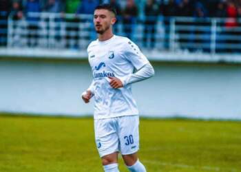 Pësoi atak kardiak gjatë stërvitjes, ndahet nga jeta futbollisti 22-vjeçar