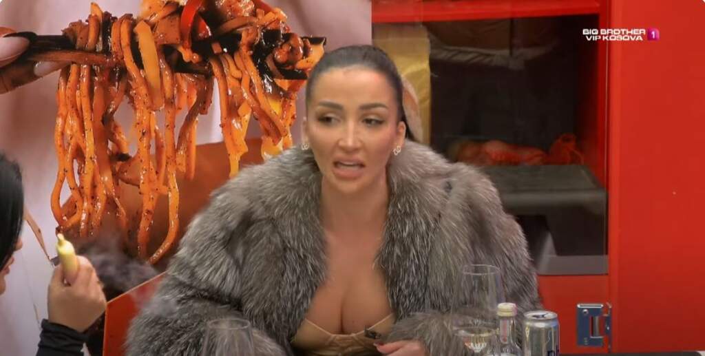 Xheneta: Mundesh me fjet me një djalë edhe pa qenë në lidhje