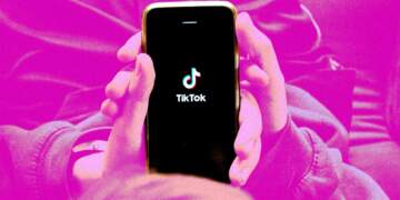 Ç’do ndodhë tani? Qeveria vendos mbylljen e“Tik Tok” në Shqipëri