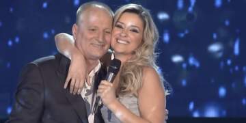 Alketa Vejsiu flet për babanë e ndjerë: E kam përcjellë me muzikë