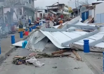 Dyshohet për qindra viktima në Mayotte pas goditjes së ciklonit