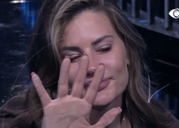 Valbona rrëfen linjën e jetës: Me humbjen e babit, m’u shkatërrua gjithçka