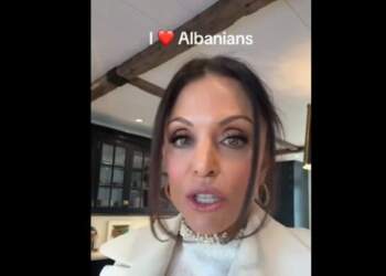 Prezantuesja amerikane: Shqiptarët janë të mrekullueshëm, punoj me 12 prej tyre