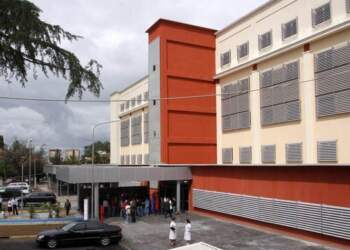 U mjekua për grip/ 12-vjeçari ndërroi jetë në Pediatrinë e Tiranës, reagon QSUT