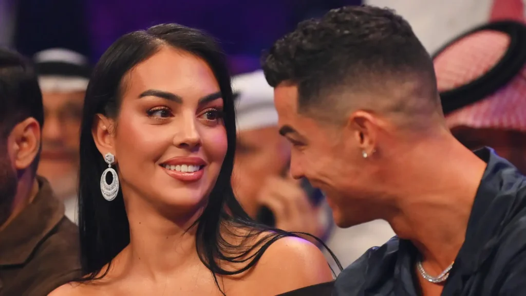 Partneri ideal! Cristiano zgjedh fjalët më të bukura të dashurisë për Georginën