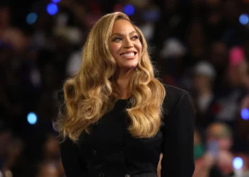 Beyoncé dhuron 2.5 milionë dollarë për viktimat e zjarrit në Los Angeles