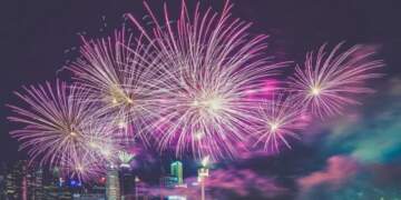 Bestytnitë e Vitit të Ri: Çfarë duhet të bëni për një vit të mbarë