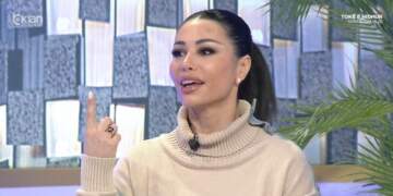 Telefoni i vjen në ndihmë! Soni Malaj zbulon sekretin e mbajtjes së trupit në formë