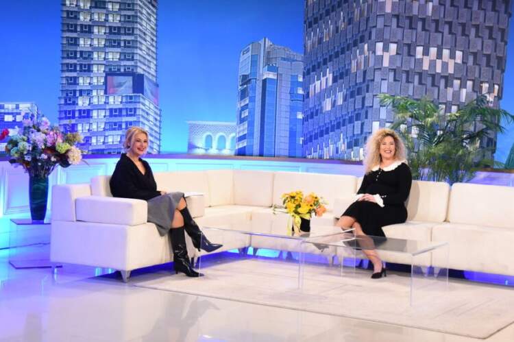 Pritet të bëhet sërish nënë, Fatma Haxhialiu zbulon emrin e bebushit