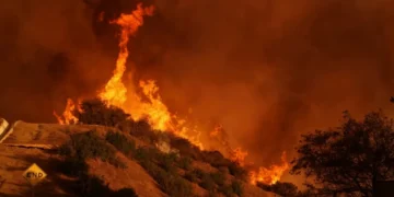 Rritet zjarri në LA, evakuohen 31,000 persona dhe dëmtohen 16,000 struktura