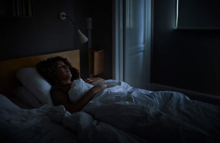 Truket që duhen ndjekur për një gjumë më të mirë dhe relaksues