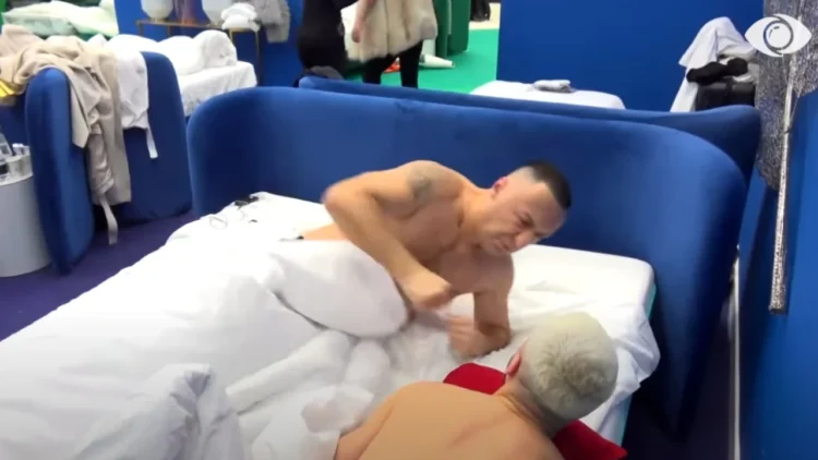 Acarohen marrëdhëniet mes dy banorëve, G Bani tenton të godasë me grusht Gjestin