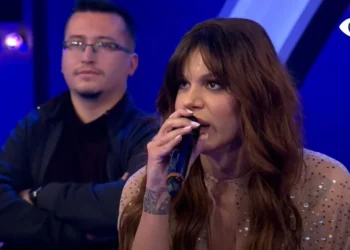 Batuta e Amber shkakton të qeshura: Egli nuk e donte Xumin sepse i dukej si hallexhi