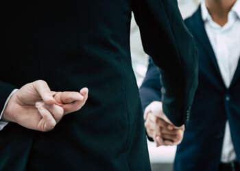 Studimi: Njerëzit inteligjentë priren të gënjejnë më shumë!